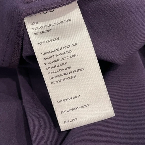 NWOT LIMITED EDITION Figs Rafaela Oversized Scrub Top - Purple Shadow (M) - Picture 5 of 6